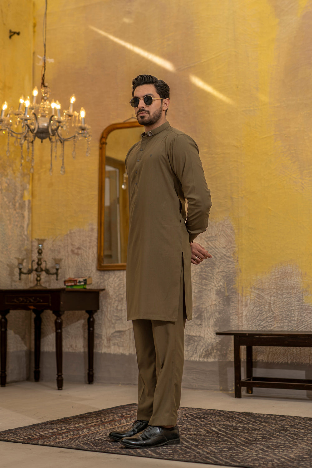 Kunzul Channar — Olive green kurta trouser